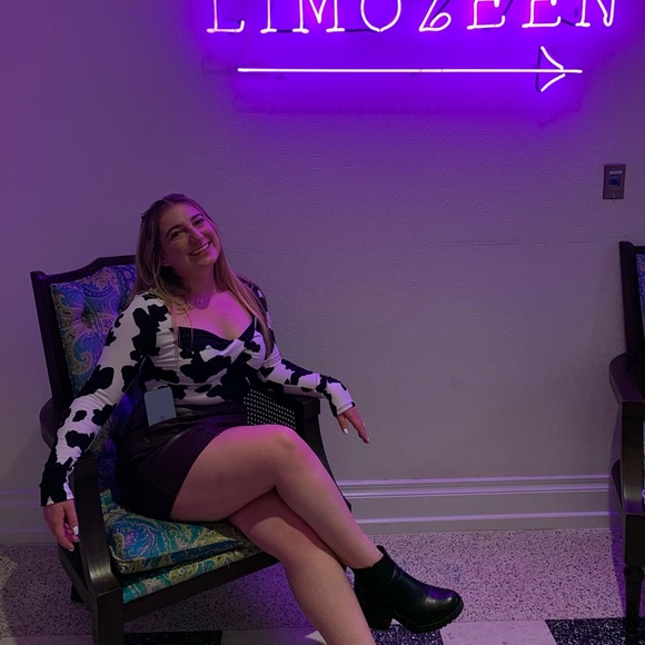 About Me! - Picture 2 of 6